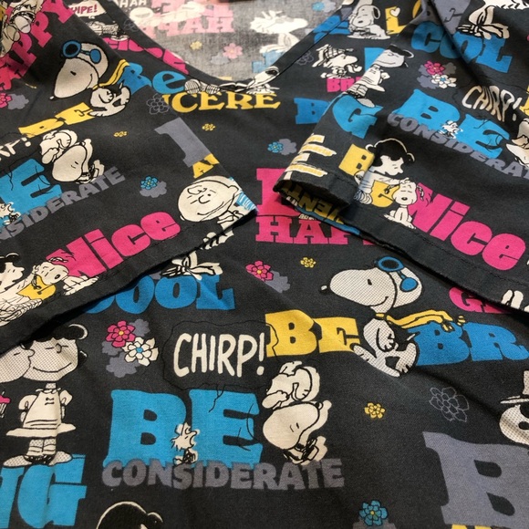 Peanut Scrub Top XXL Snoopy 100% Cotton, 2 front pockets - Picture 7 of 11